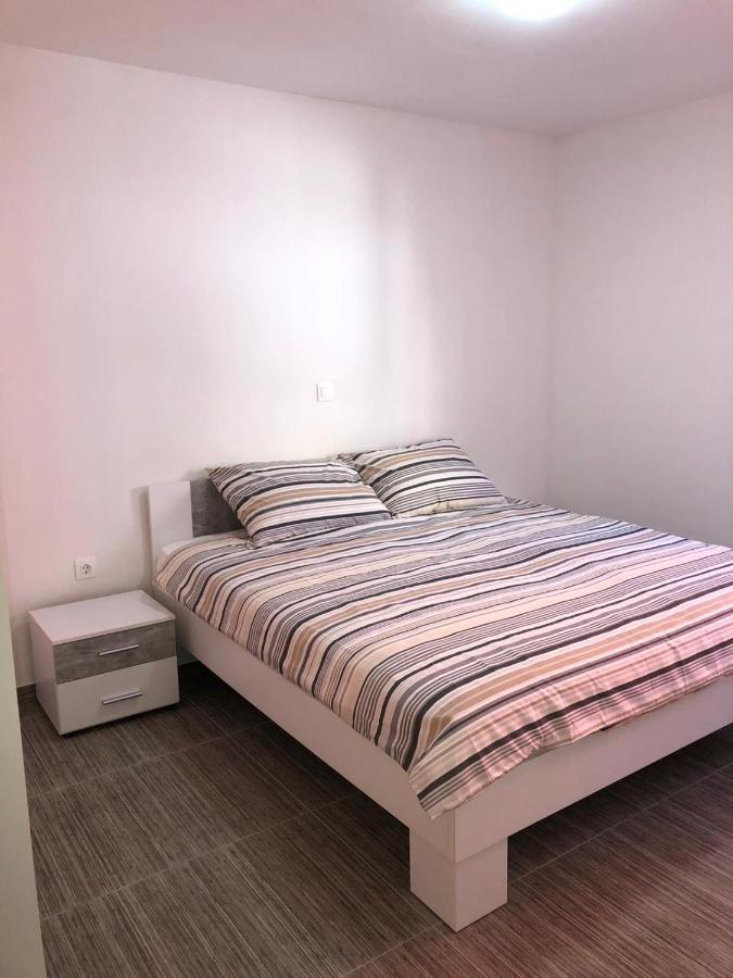 Apartman Davor